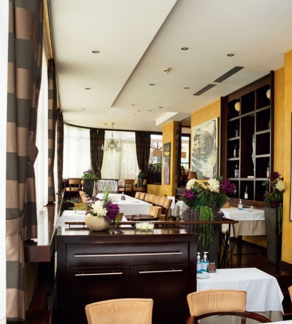 Restoran Madera - Allure Decor Design