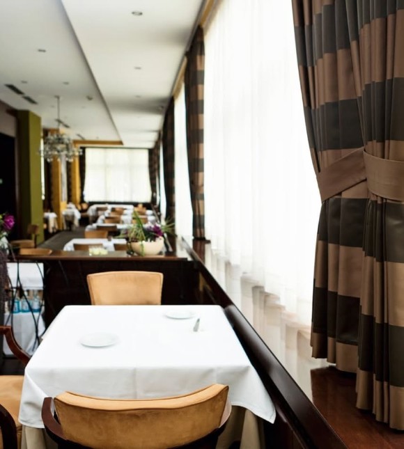 Restoran Madera - Allure Decor Design