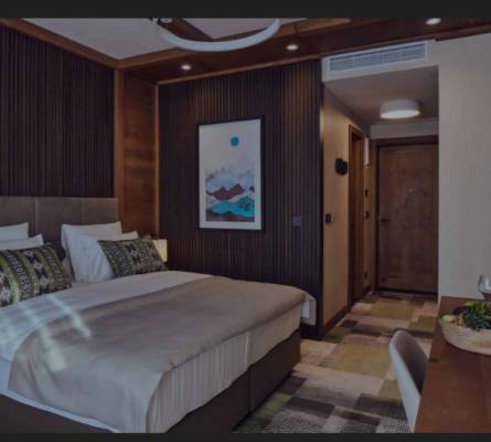 b9800529-9b84-4c0a-ae4c-e59a9232e989