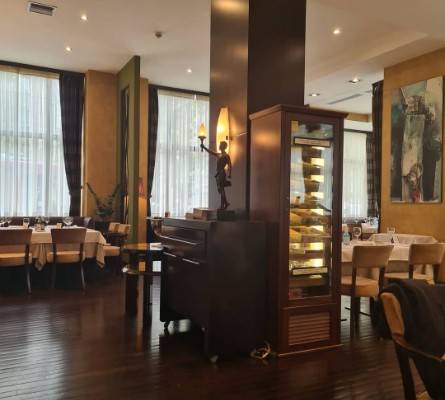 Restoran Madera - Allure Decor Design